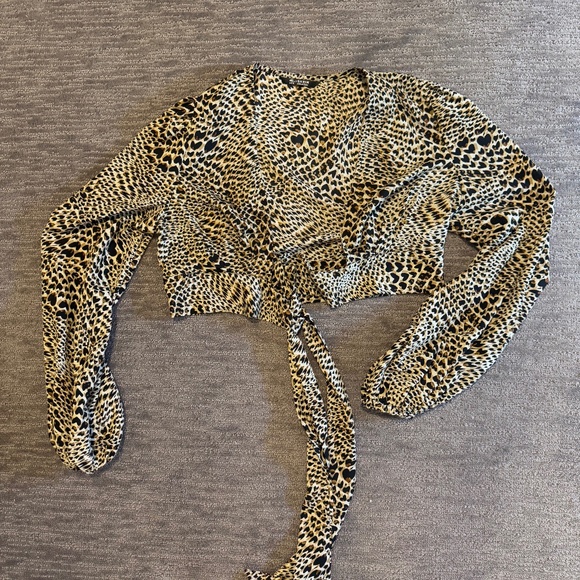 Shein tie front cheetah top - M - Picture 1 of 5